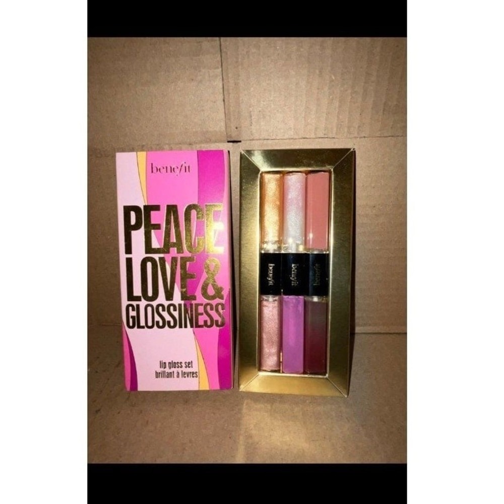 Benefit cosmetics Peace, Love, and Glossiness lip gloss‎ set